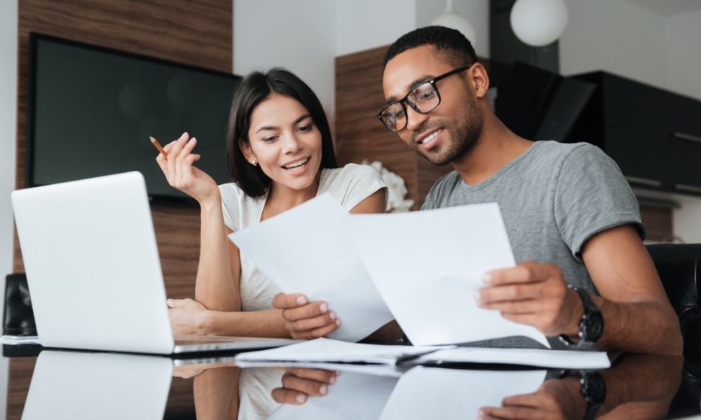 Two people discussing finances